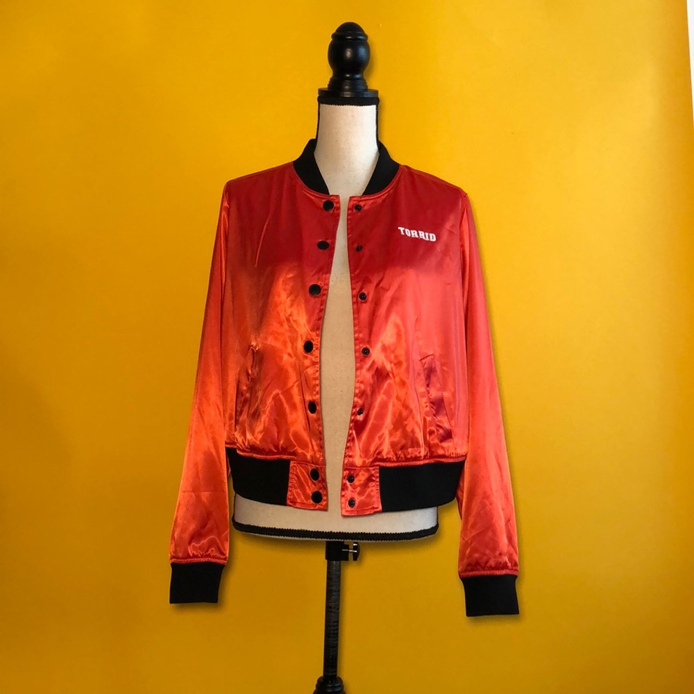🆕 TORRID Bomber Jacket - Picture 3 of 10
